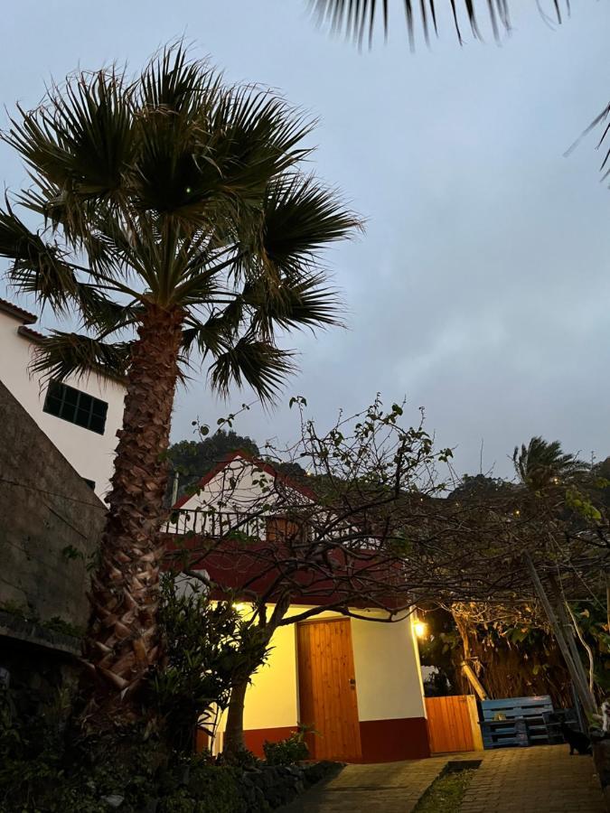 Waves Song - Cottage Porto Moniz Extérieur photo